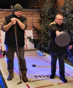 Mit dem Freizeitklub der Lebenshilfe einen unvergesslich lustigen Abend beim Eisstockschießen verbracht 🥌
