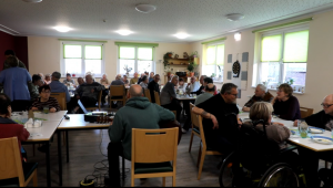 Fröhliche Osterstimmung in der Schillerstraße! 🐣🌷