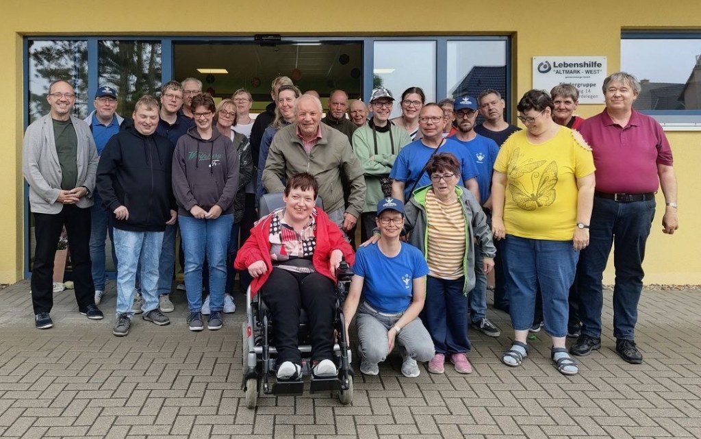 🔥🌭🥩 Grillnachmittag am vergangenen Freitag mit dem Freizeitklub der Lebenshilfe "ALTMARK-WEST" gemeinnützige GmbH! 😊